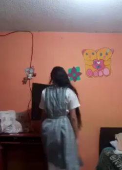 Qué les dan de comer a las colegialas + VIDEOS VARIOS 11