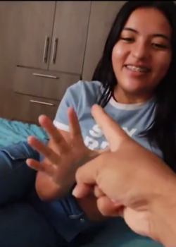 Piedra papel o tijeras hasta que la deje sin ropa para CULIAR (Actualizado) 12