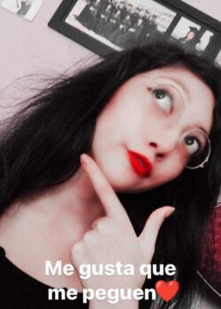 Morrita adolescente filtrada tocandose 17