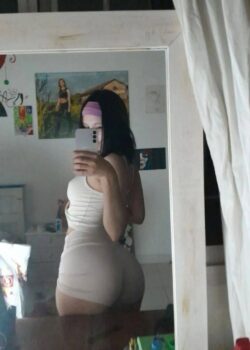 Agustina pendeja argentina cogiendo 12