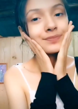 Un angelito muy caliente + video 8