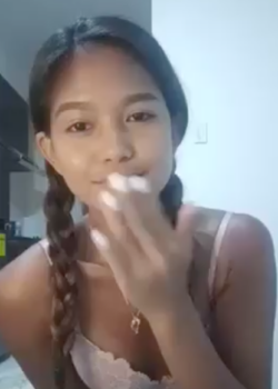 Tímida morrita con ganas de cachar + video 1