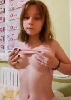 Tetona Egresada + Vídeo Desnuda 1