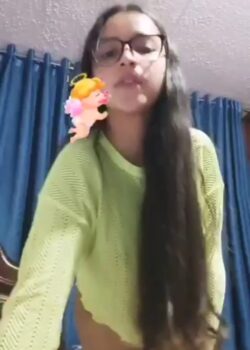 Jovencita En Vivo + Vídeo 11