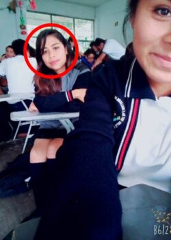 La alumna favorita del profesor + Nudes 7