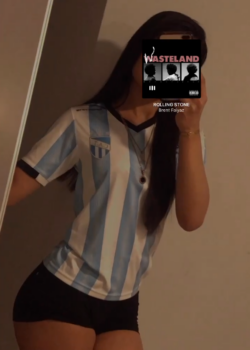 Terrible putita arg enseñando todito 14