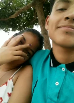 Pendeja “timida” pero le encanta la verga 15