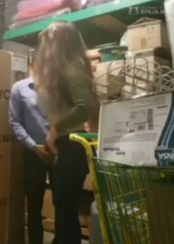 Le pide un ascenso al ingeniero atras en la bodega + VIDEITO 13