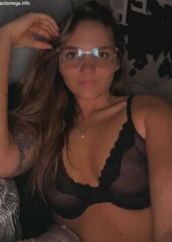 Flaca concha y culo rico 23
