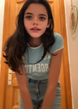 Tiene carita de que no hace nada y se pone cachonda + VIDEITO 4