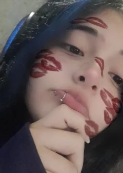 Morrita colegiala me manda nudess 2