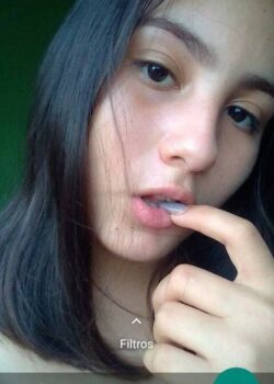Colegiala termina filtrada por ex novio 24