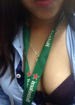 Compañera del trabajo manda nudes 15