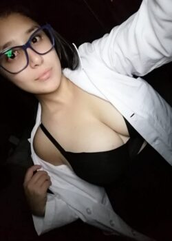 Compañera trolita tetona manda nudes 11