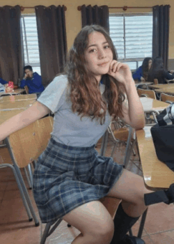 Hermosa colegiala masturbándose+ video casero(ACTUALIZADO) 16