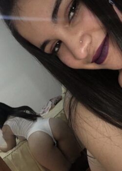 Pendeja del cole le encanta que la miren 22