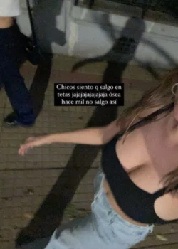 Tetona sube nudes a sus mejores amigos 10