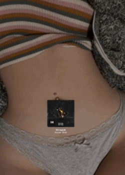 Nudes de ig de flaquita con tetas enormes 9