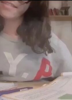 Rica Colegiala Blanquita+ Vídeo Mostrandose Desnuda 23