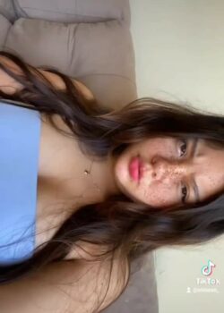 Mi Morrita Rica Masturbandose 4