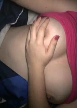 Pendeja tetona manda nudes al novio 24