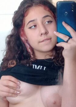 Se filtra el pack de pendeja de 18 años 23