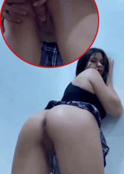 ELLA no se aguanta las ganas de ser CULIADA por su PRIMO 13