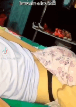 se mete al cuarto de su hija a las 3 AM + VIDEO 14