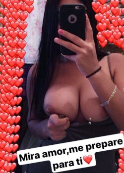 Ella se va preparando para mi y me espera asi... 8