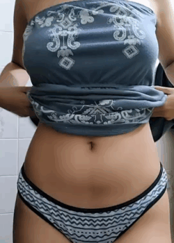 Es toda una PUTITA la sobrinita en su cuarto + videito 25