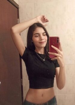 Compañera universitaria me manda nudes 14