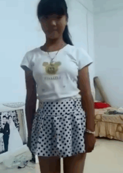 Tan chiquita y cachonda 20