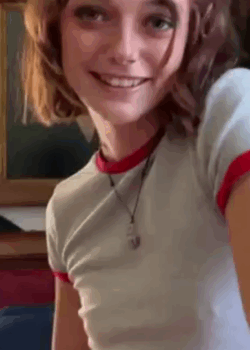 La hicieron debutar a esta morrita peladita + video 15