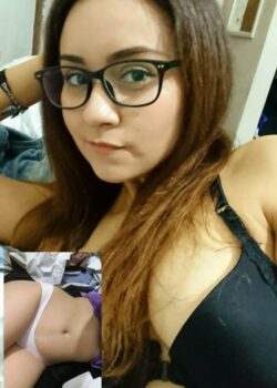 Compañerita colegiala me manda nudes 23