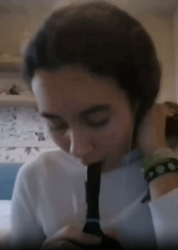 Nenita probando si tiene garganta profunda + video 22