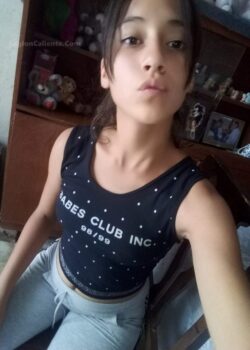 Fernanda adolescente se filtran todos sus nudes 25