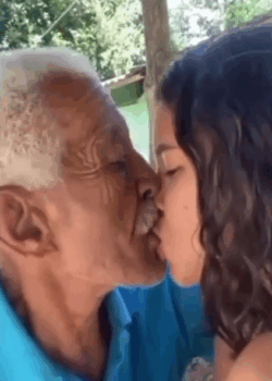 ANCIANO y su nieta le chupa todita la CUCA + video 9
