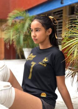 Pendejita colegiala se filtran sus fotos y videos 22