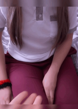 Le Pido a COLEGIALA que se Quite la Ropa para CHUPARLE TODA la COLA!! 3