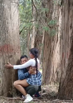 ALUMNA aprobando el año lectivo con el PROFESOR 13