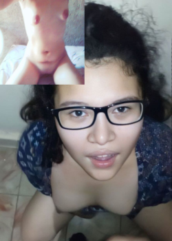 Vecina de 18 años es muy puta y manda fotos 17