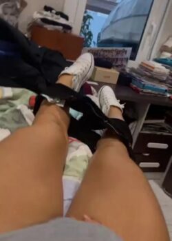 DEJARON a la sobrina solita en casa 23