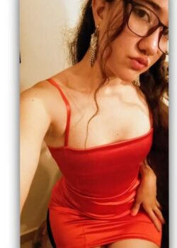 Pendeja trola de 18 años le manda nudes a su novio 25