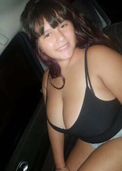 Pendeja gordibuena se la cogen rico 2