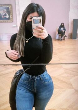 EL CULOTE redondito de esta morra cachonda 19