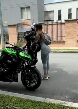 se la llevan al MOTEL para follarla 18
