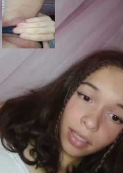 Pendejita de 18 añitos tocandose rico 3