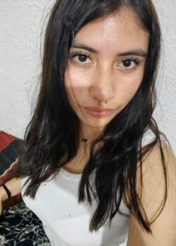 Morra colegiala funada por serle infiel a su novio 26