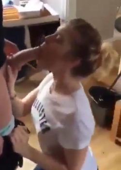 Lo busca cada que su esposa lo deja SOLO . 11