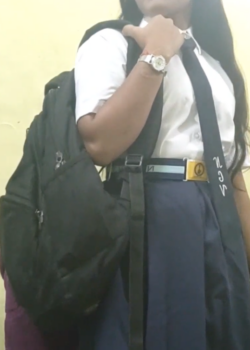 Estudiante es obligada por su profe si no cumple su tarea 13